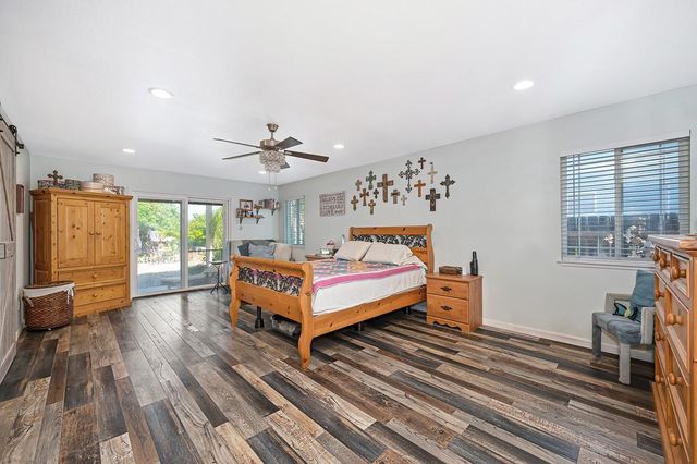 7616 Southbreeze Dr, Sacramento, CA 95828