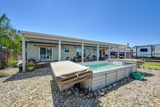 7616 Southbreeze Dr, Sacramento, CA 95828
