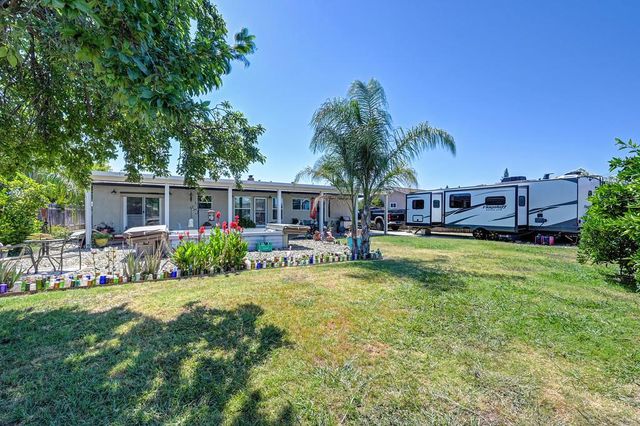 7616 Southbreeze Dr, Sacramento, CA 95828