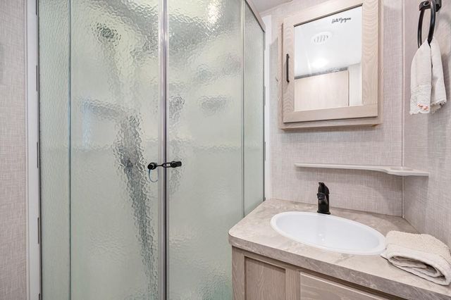 7616 Southbreeze Dr, Sacramento, CA 95828