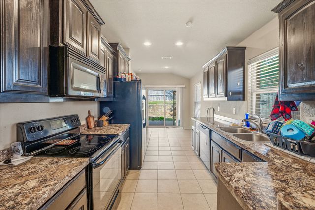 1329 Briarwood Drive, Azle, TX 76020