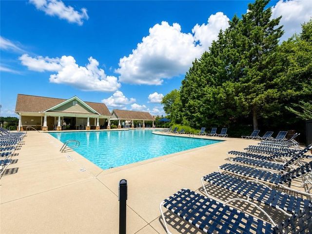 4543 Hidden Creek Drive, Gainesville, GA 30504