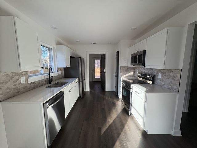 515 Giraud, Mineola, TX 75773