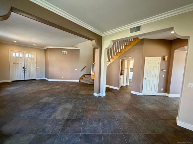 12215 Gladehollow Ct., San Diego, CA 92128