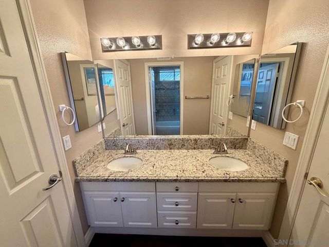 12215 Gladehollow Ct., San Diego, CA 92128
