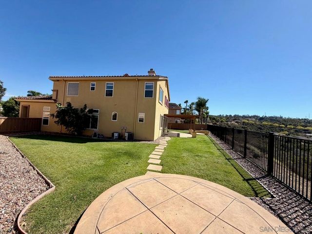 12215 Gladehollow Ct., San Diego, CA 92128