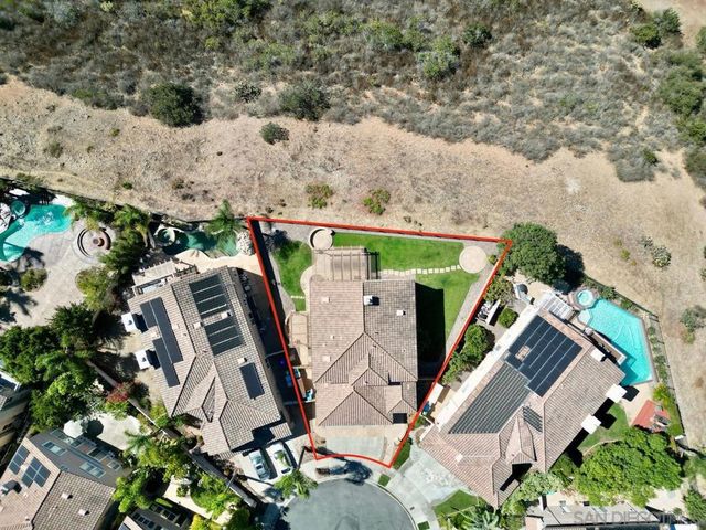 12215 Gladehollow Ct., San Diego, CA 92128