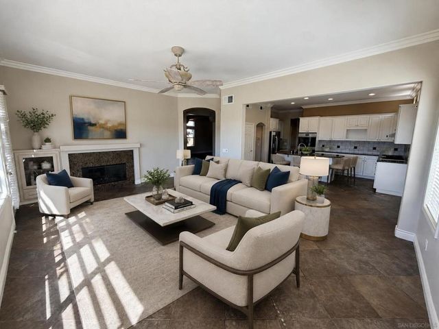 12215 Gladehollow Ct., San Diego, CA 92128