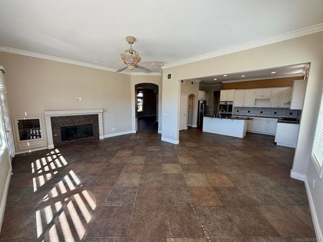 12215 Gladehollow Ct., San Diego, CA 92128