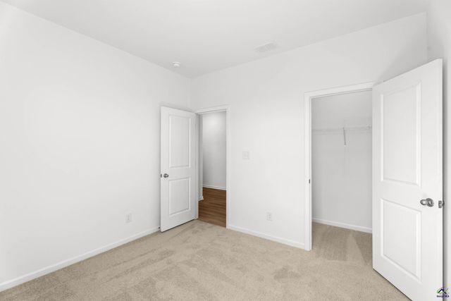 211 Ivy Glen Drive, Perry, GA 31069