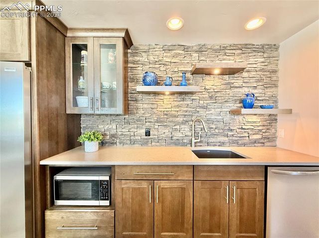 17364 Pond View Place, Colorado Springs, CO 80908