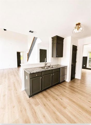 4271 clearvista Court, Acworth, GA 30101