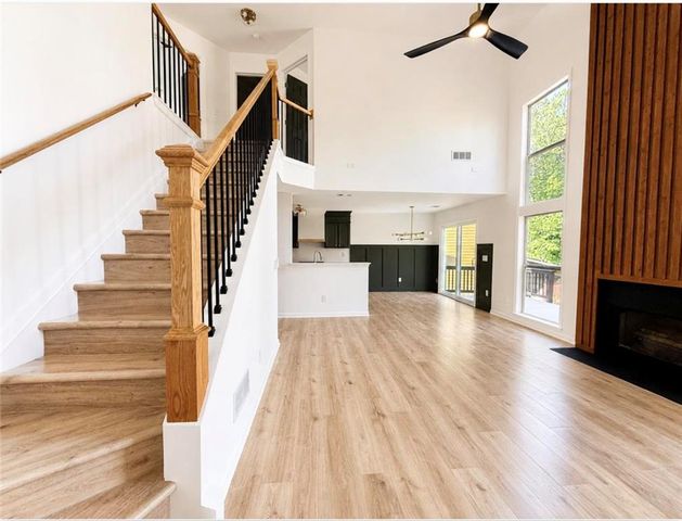 4271 clearvista Court, Acworth, GA 30101