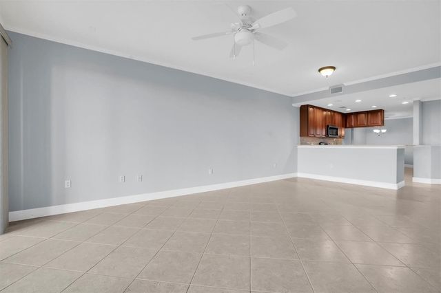 7040 KEY HAVEN ROAD 605, Seminole, FL 33777