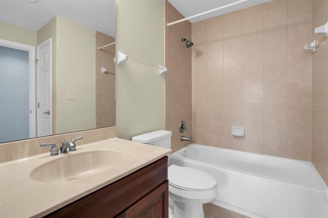 7040 KEY HAVEN ROAD 605, Seminole, FL 33777
