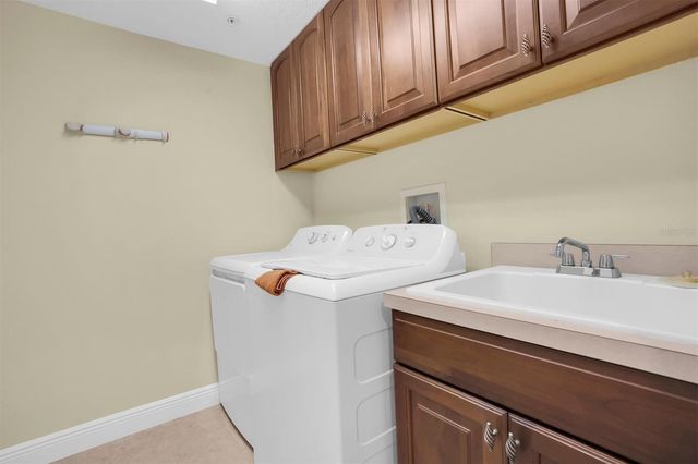 7040 KEY HAVEN ROAD 605, Seminole, FL 33777