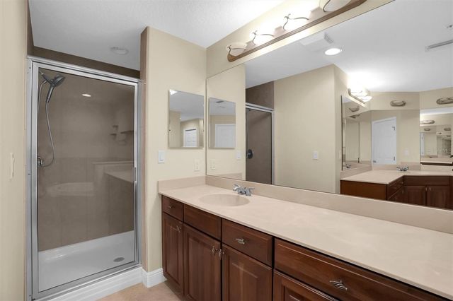 7040 KEY HAVEN ROAD 605, Seminole, FL 33777