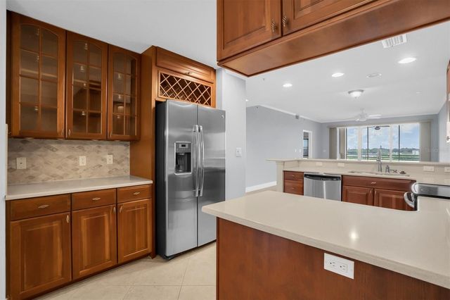 7040 KEY HAVEN ROAD 605, Seminole, FL 33777