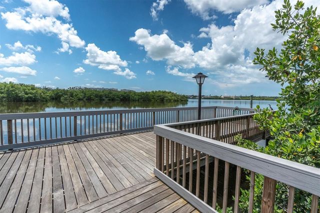 7040 KEY HAVEN ROAD 605, Seminole, FL 33777
