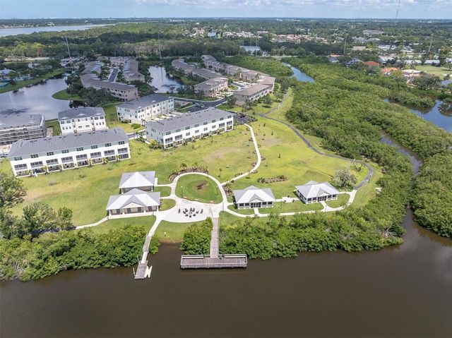 7040 KEY HAVEN ROAD 605, Seminole, FL 33777