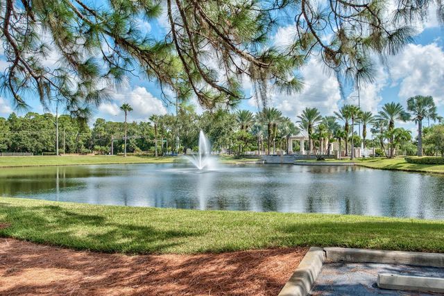 7040 KEY HAVEN ROAD 605, Seminole, FL 33777