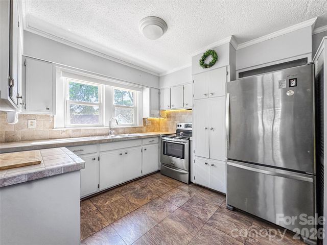516 Margaret Drive, Statesville, NC 28677
