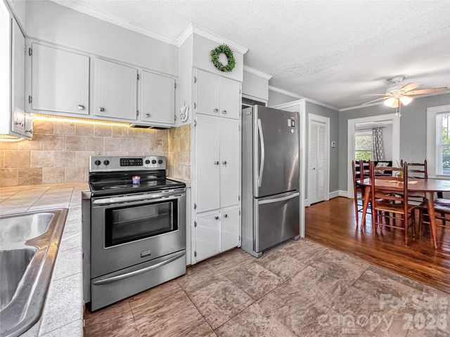 516 Margaret Drive, Statesville, NC 28677