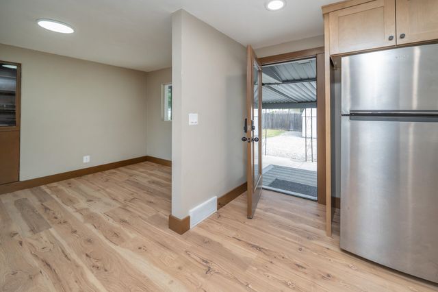 8303 E Upriver Dr, Spokane, WA 99212
