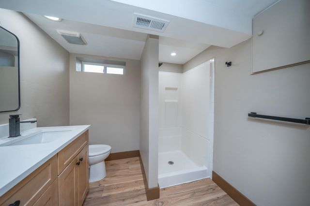 8303 E Upriver Dr, Spokane, WA 99212