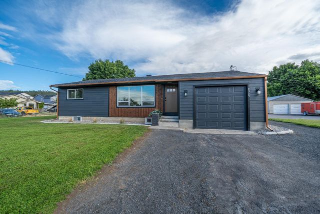8303 E Upriver Dr, Spokane, WA 99212