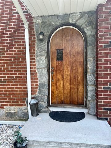 161 Verge St, Springfield, MA 01129