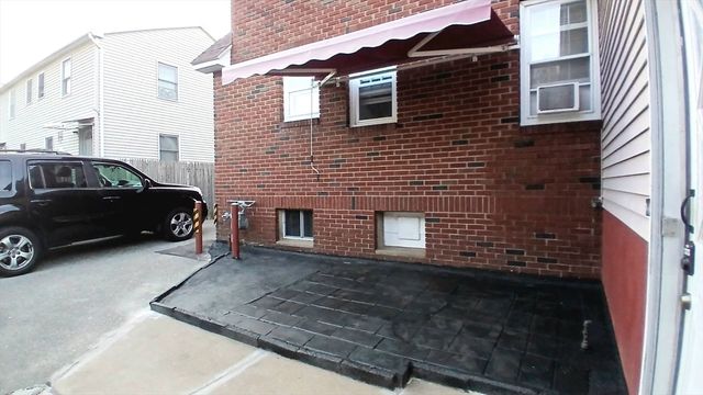 161 Verge St, Springfield, MA 01129