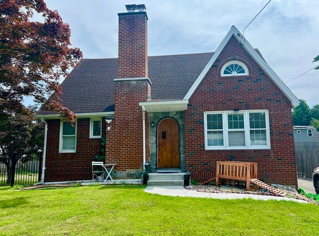 161 Verge St, Springfield, MA 01129
