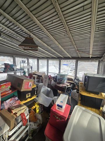 1722 S Layton BOULEVARD, Milwaukee, WI 53215