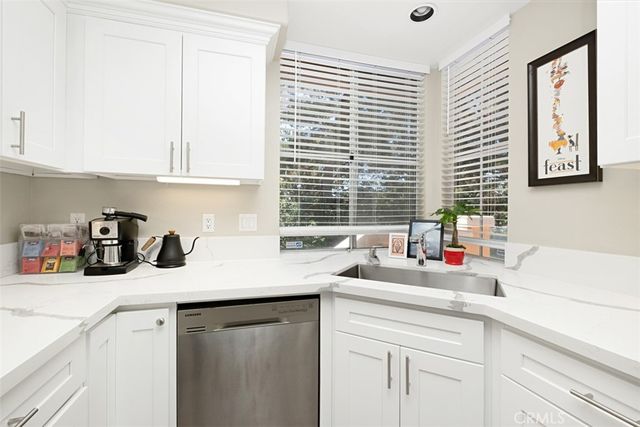 709 Solvay Aisle, Irvine, CA 92606