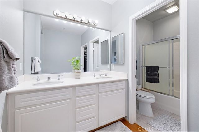 709 Solvay Aisle, Irvine, CA 92606