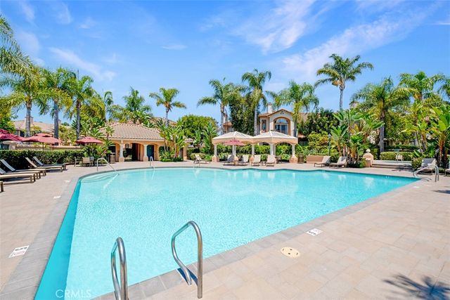 709 Solvay Aisle, Irvine, CA 92606