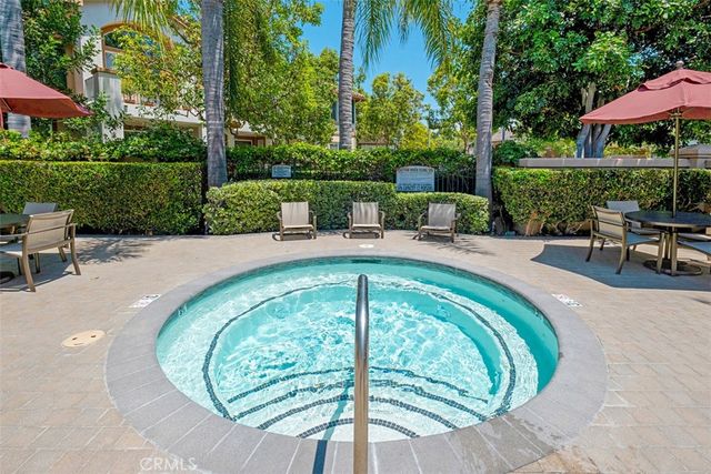709 Solvay Aisle, Irvine, CA 92606