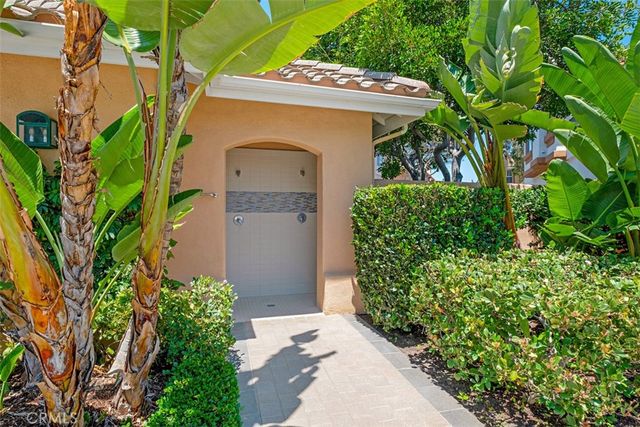 709 Solvay Aisle, Irvine, CA 92606