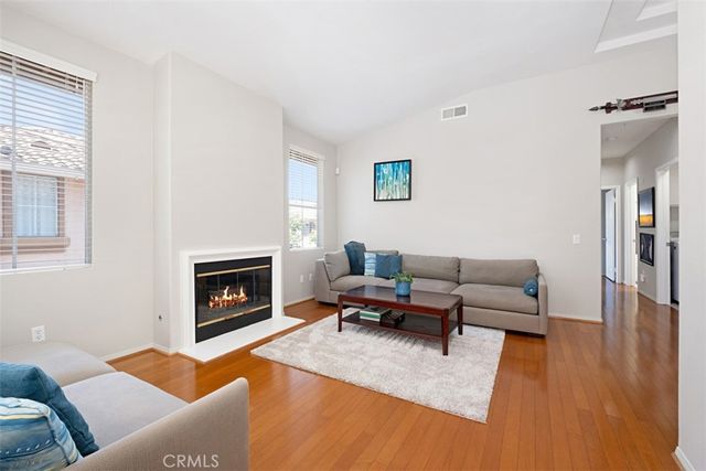 709 Solvay Aisle, Irvine, CA 92606