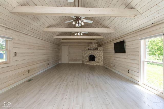 6862 Travis Road, Greenwood, IN 46143