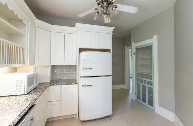 6862 Travis Road, Greenwood, IN 46143