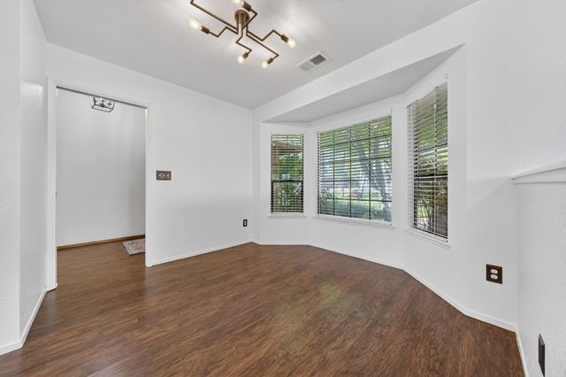 2867 Camulos Way, Redding, CA 96002