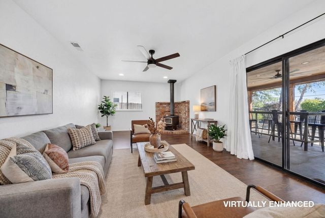 2867 Camulos Way, Redding, CA 96002