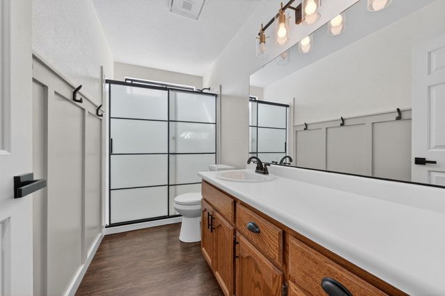 2867 Camulos Way, Redding, CA 96002