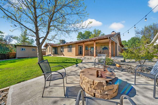 2867 Camulos Way, Redding, CA 96002