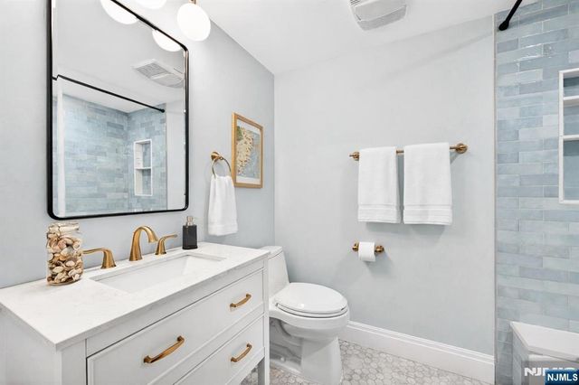 112 Bloomfield Street 1, Hoboken, NJ 07030