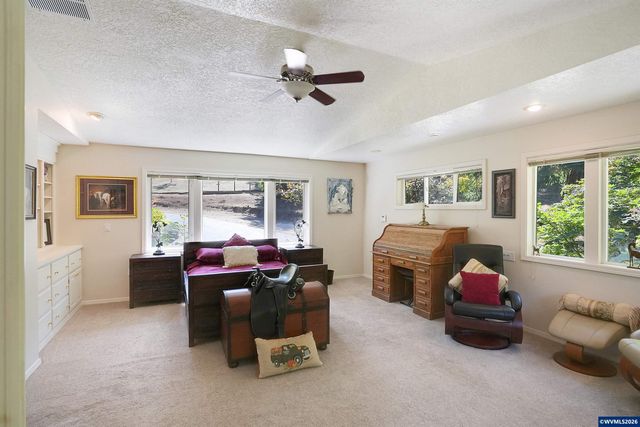 6135 Skyline Rd S, Salem, OR 97306