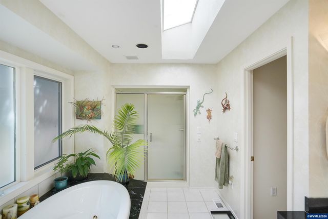 6135 Skyline Rd S, Salem, OR 97306