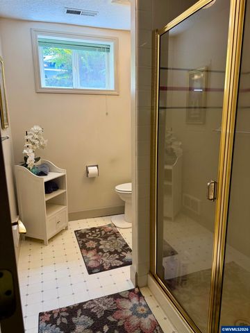 6135 Skyline Rd S, Salem, OR 97306